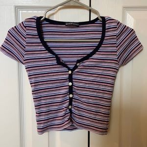 super cute brandy striped crop top!